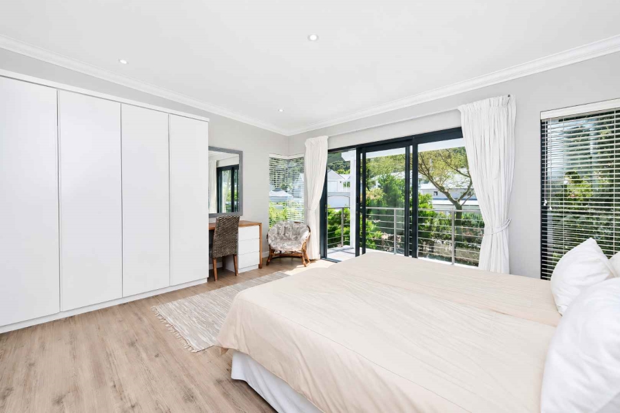 4 Bedroom Property for Sale in Fernkloof Estate Western Cape
